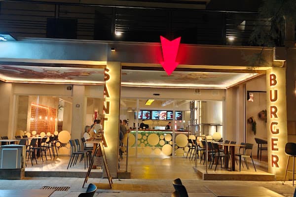 HOLY BURGER / SANTA BURGER — gluten-free restaurant in Cala Millor