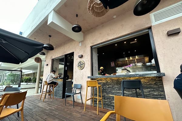 Smash Hub Puerto de La Cruz — gluten-free restaurant in Puerto de la Cruz