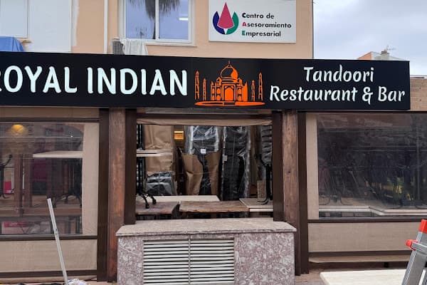 Royal Indian tandoori restaurant & bar — gluten-free restaurant in Can Picafort