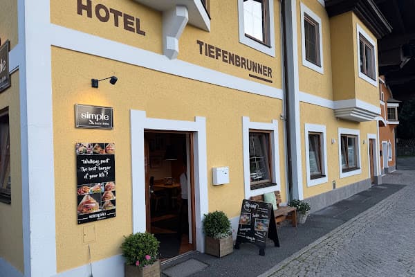 Simple food & drinks — gluten-free restaurant in Kitzbühel