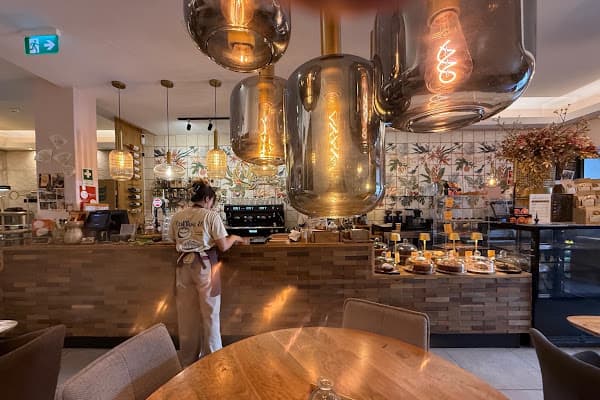 Cafetaria Yellow Bourbon Coffee & Brunch Faro — gluten-free restaurant in Faro