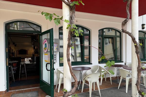 Meow Pizzeria Verde — gluten-free restaurant in Seefeld in Tirol