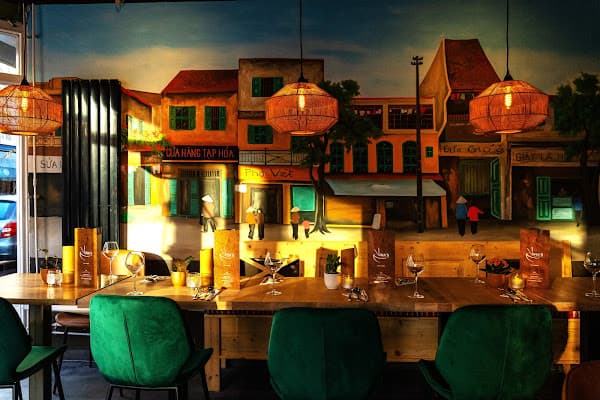 Vina's Noodles & More - Den Haag — gluten-free restaurant in The Hague