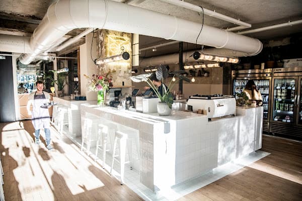 Wild & The Moon - Saint-Honoré - Organic Food, Juice Bar — gluten-free restaurant in Paris