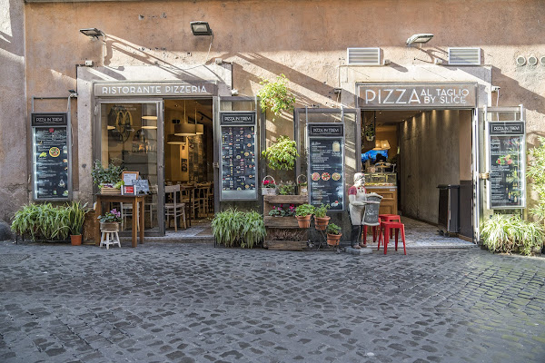 Pizza in Trevi — gluten-free in Rome