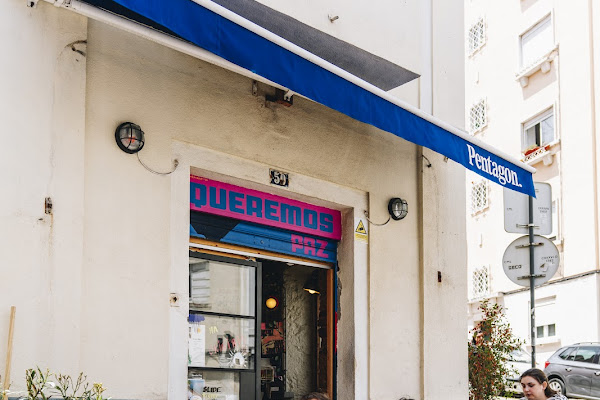 PENTAGON - Specialty coffee / Vegetarian food / Natural wine / Affordable art — gluten-free in Lisbon